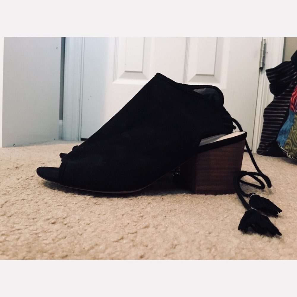 Black Peep toe booties